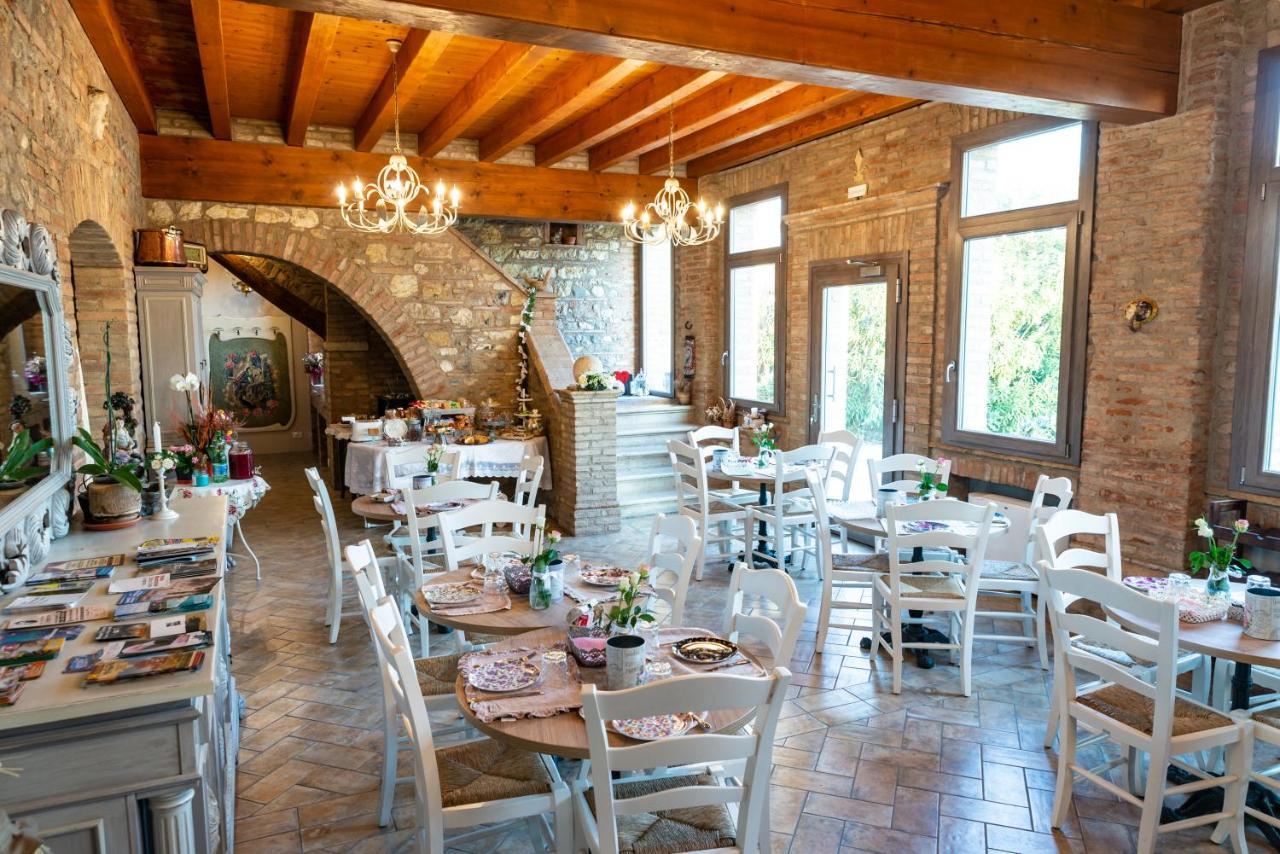 Agriturismo Le Fontanelle Da Valente مونتيشياري المظهر الخارجي الصورة