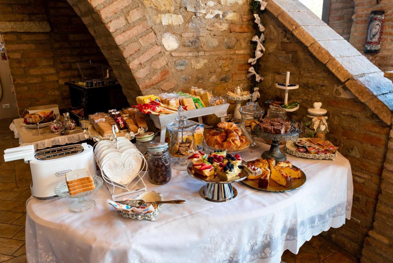 Agriturismo Le Fontanelle Da Valente مونتيشياري المظهر الخارجي الصورة