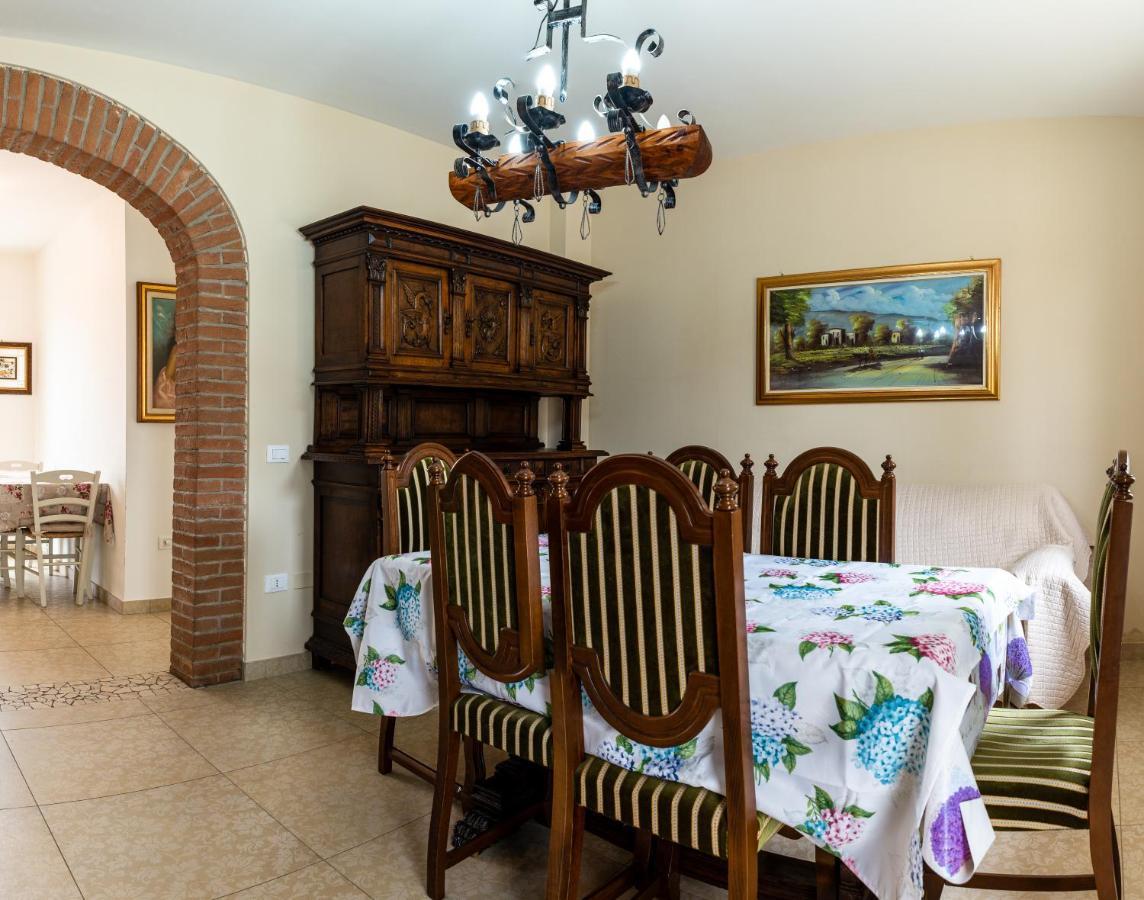Agriturismo Le Fontanelle Da Valente مونتيشياري المظهر الخارجي الصورة